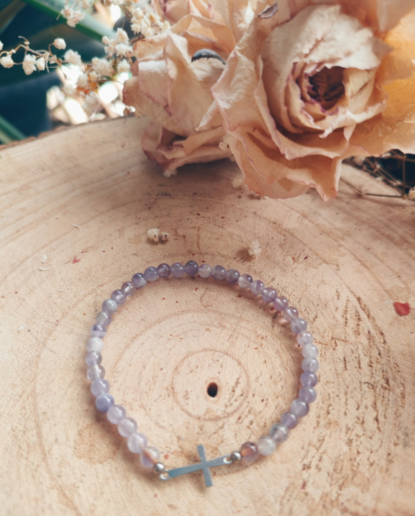 Bracelet en Améthyste lavande, Croix chrétienne